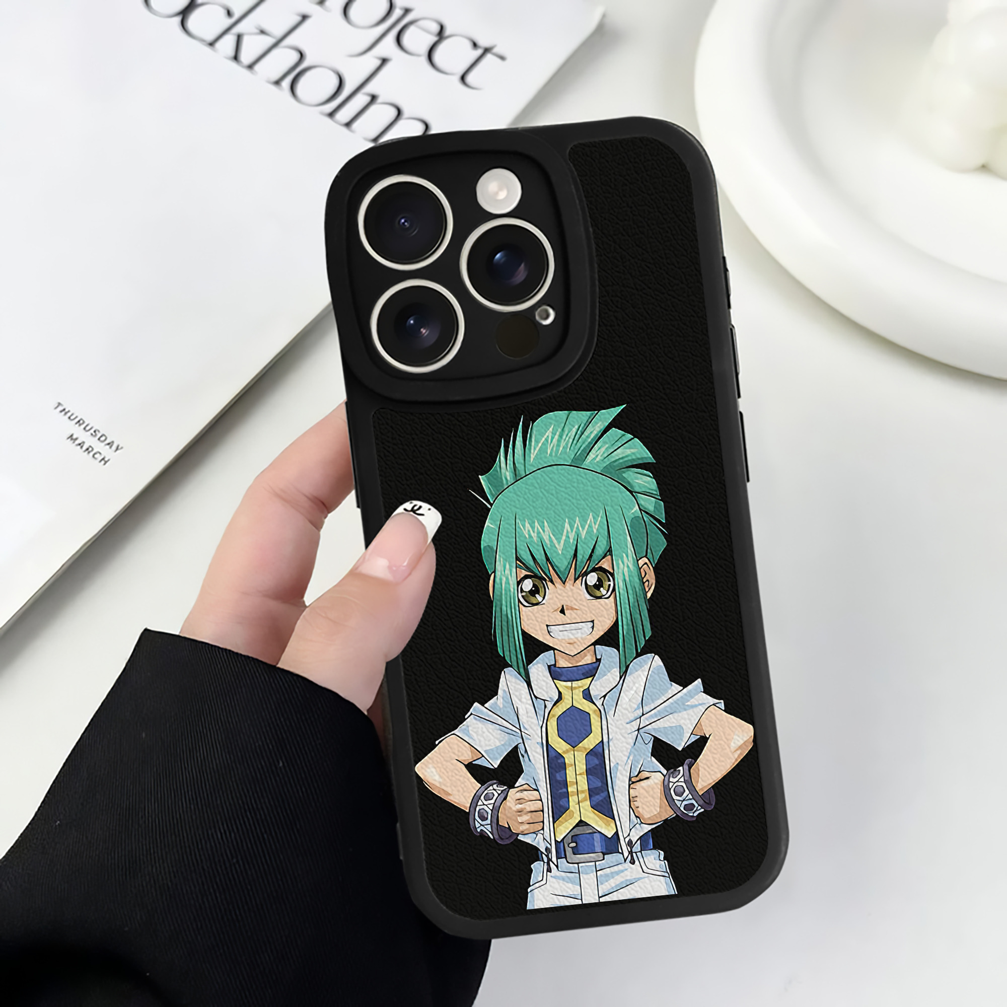 遊☆戯☆王 Yu-Gi-Oh! 【iPhone 16シリーズ対応】シリコンスマホケース（レザー調） 材質：シリコン